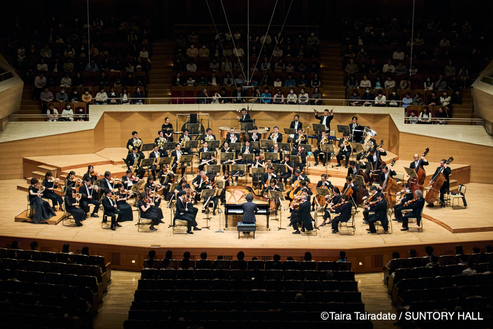 サントリーホールでのコンサートの様子　&copy; Taira Tairadate / SUNTORY HALL