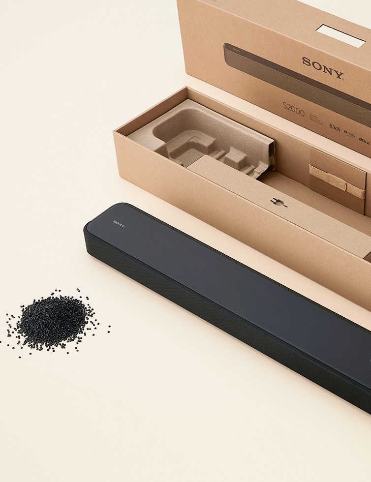 スピーカーとサウンドバー、ペレットが配置された写真