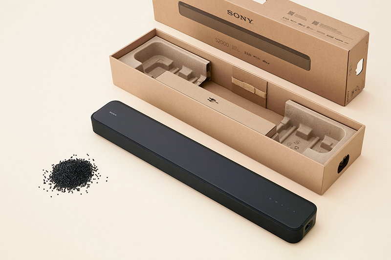 スピーカーとサウンドバー、ペレットが配置された写真